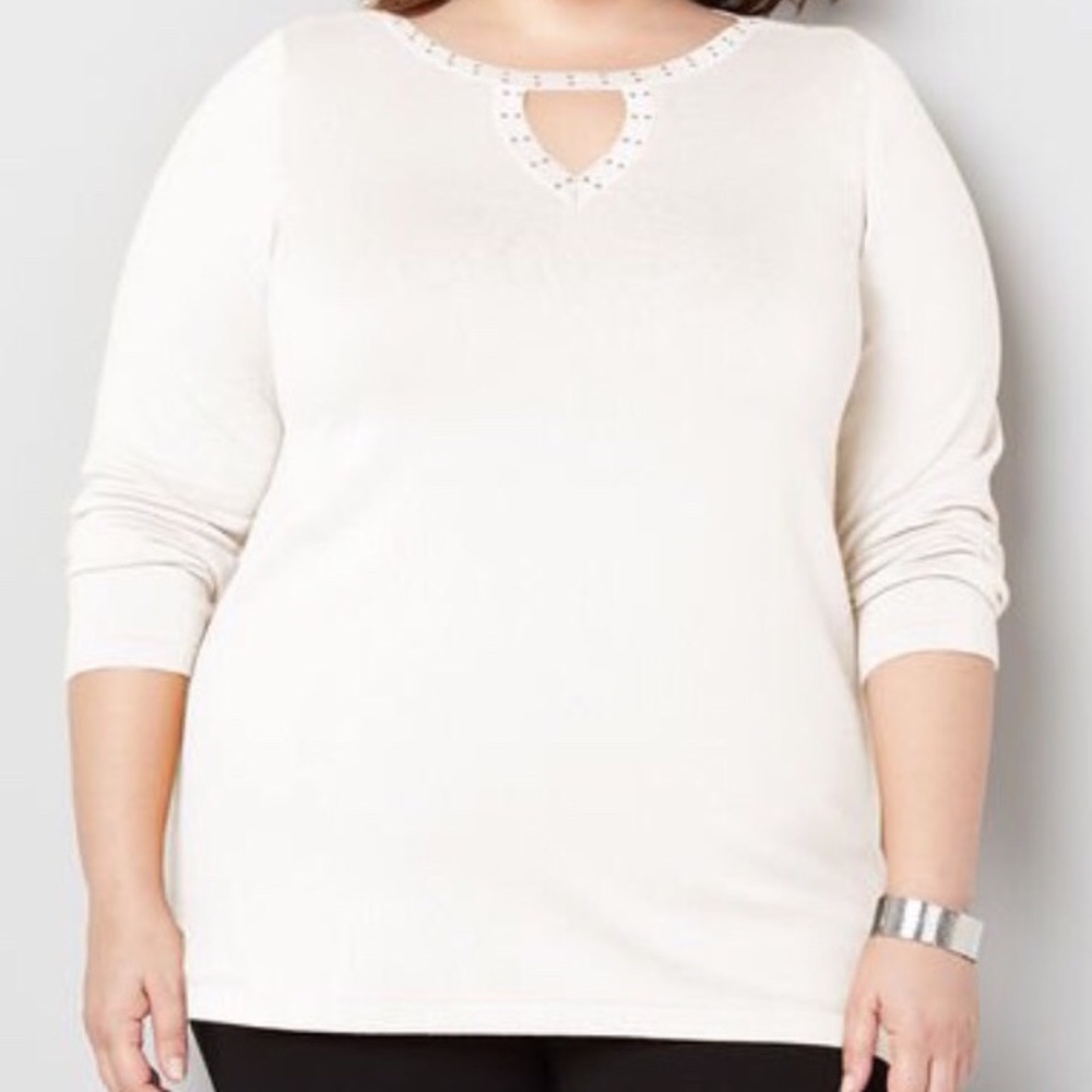Avenue Stud Keyhole Pullover